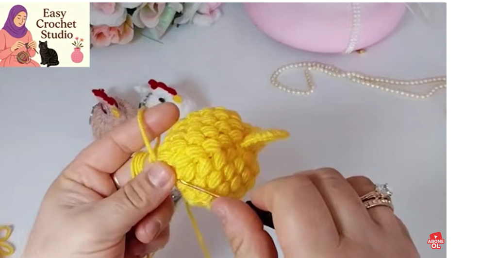 Step by step guide to making the chicken body –png